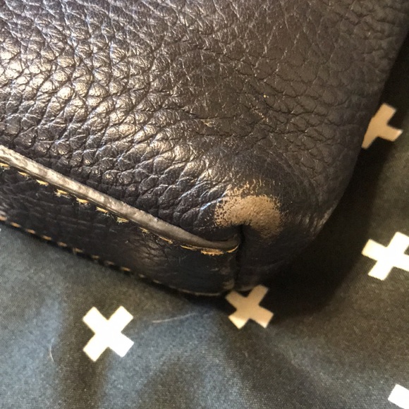 Dooney & Bourke crossbody - Picture 3 of 16